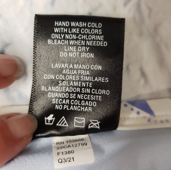 Catalina size Small - Picture 5 of 5